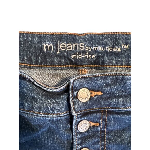 Women's blue denim shorts Maurices size 18W button fly mid rise - Picture 3 of 6